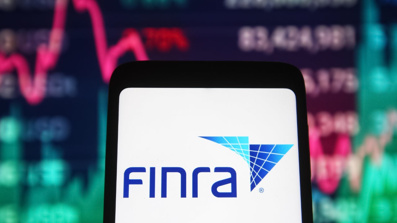 FINRA nhận được báo cáo về các sự cố mạng liên quan đến LockBit